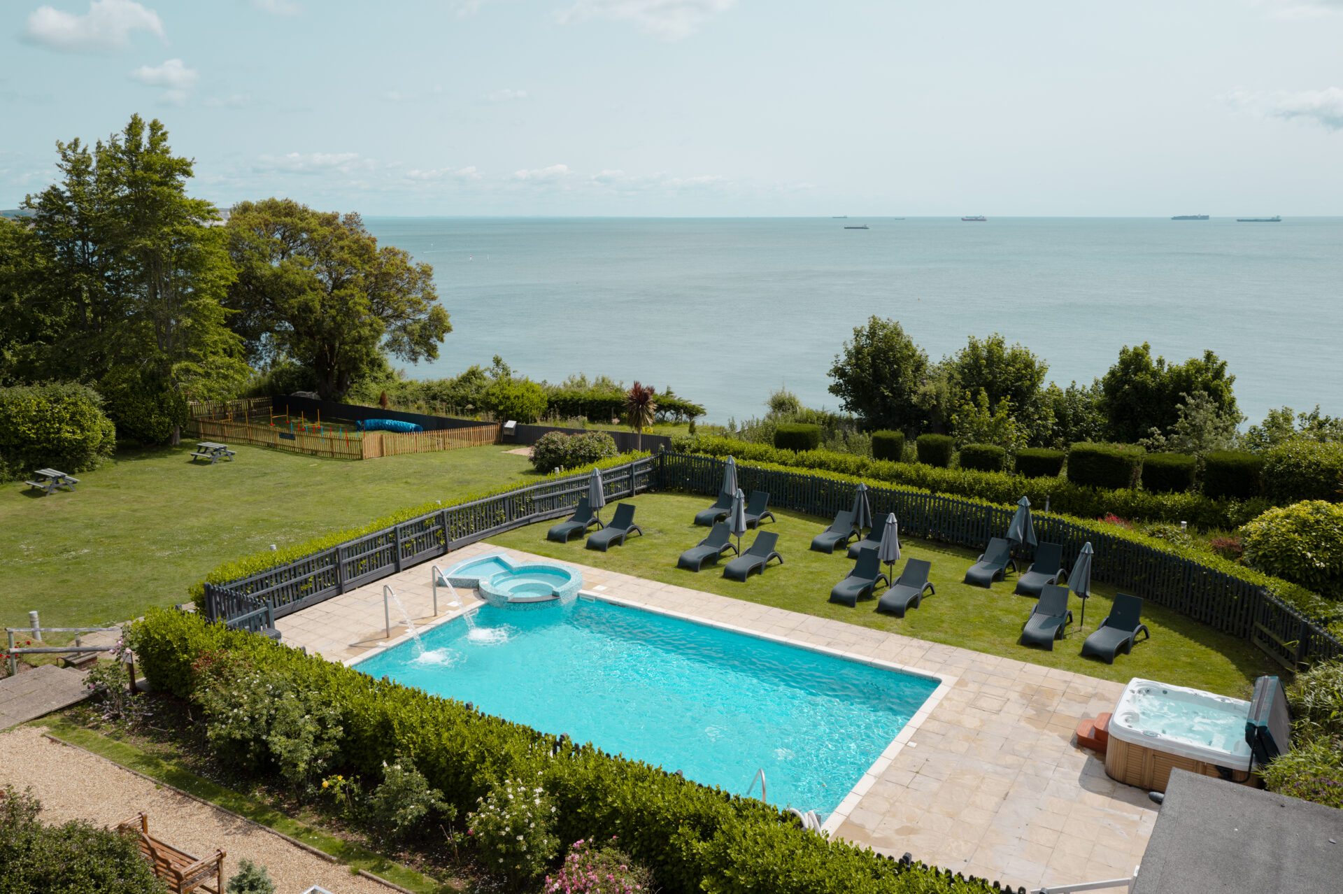 Luccombe Manor Garden, Pool and Sea View, Isle of Wight